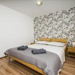 Villa Dvori Vi Kovi-seven Bedroom With Swimming Pool *