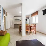Dvori Vi Kovi-seven Bedroom With Swimming Pool Podstrana