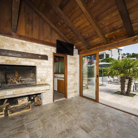 Dvori Vi Kovi-seven Bedroom With Swimming Pool Villa *