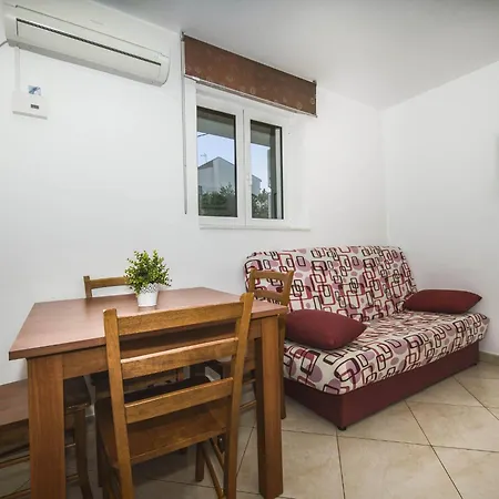 Dvori Vi Kovi-seven Bedroom With Swimming Pool 别墅