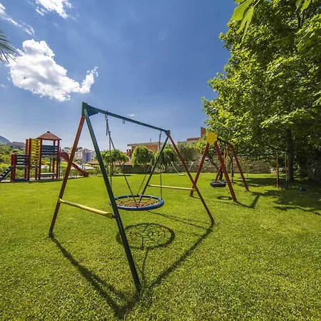 Dvori Vi Kovi-seven Bedroom With Swimming Pool Villa